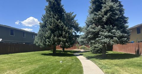 863 Nutmeg Place, Unit 12, Reno, NV 89502 Photo