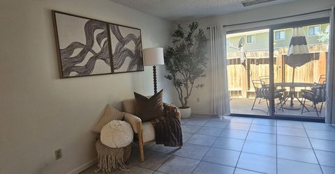 863 Nutmeg Place, Unit 12, Reno, NV 89502 Photo