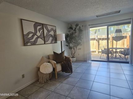 863 Nutmeg Place, Unit 12, Reno, NV 89502 Photo