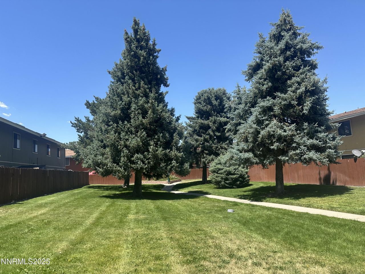 863 Nutmeg Place, Unit 12, Reno, NV 89502 Photo