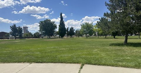 863 Nutmeg Place, Unit 12, Reno, NV 89502 Photo