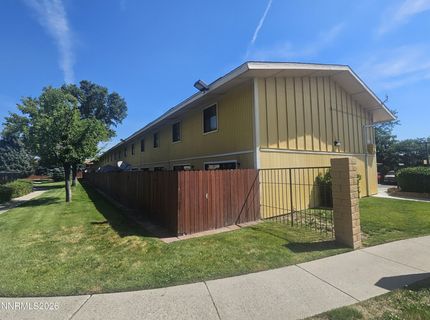 863 Nutmeg Place, Unit 12, Reno, NV 89502 Photo