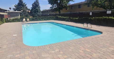 863 Nutmeg Place, Unit 12, Reno, NV 89502 Photo