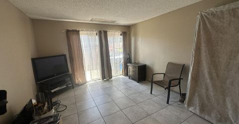863 Nutmeg Place, Unit 12, Reno, NV 89502 Photo