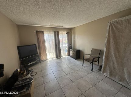 863 Nutmeg Place, Unit 12, Reno, NV 89502 Photo