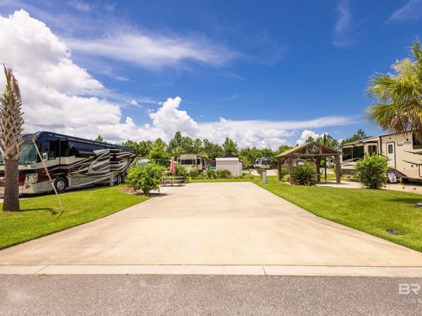 21240 Miflin Road, Foley, AL 36535