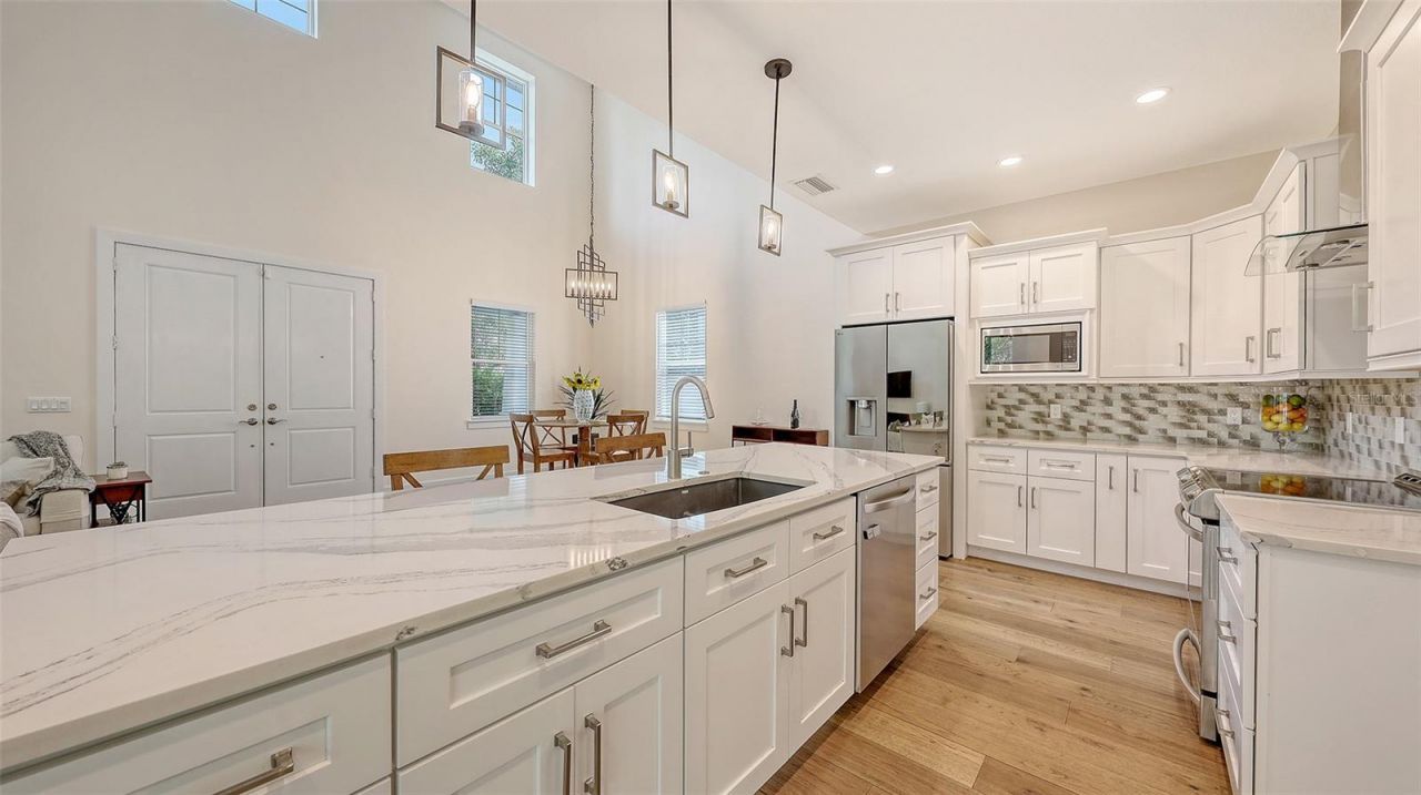 2410 Prospect Street, Sarasota, FL 34239 Photo