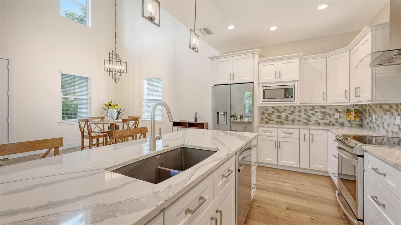 2410 Prospect Street, Sarasota, FL 34239 Photo