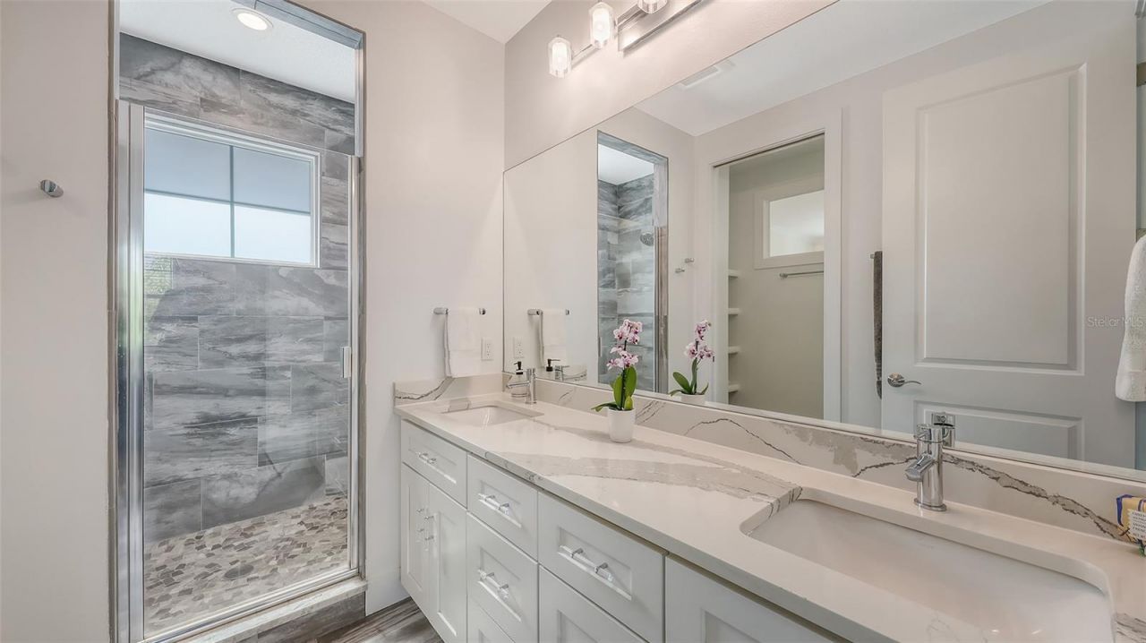 2410 Prospect Street, Sarasota, FL 34239 Photo