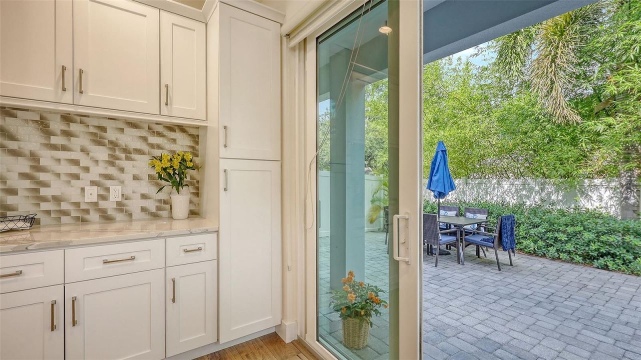 2410 Prospect Street, Sarasota, FL 34239 Photo