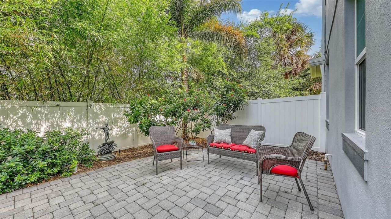 2410 Prospect Street, Sarasota, FL 34239 Photo