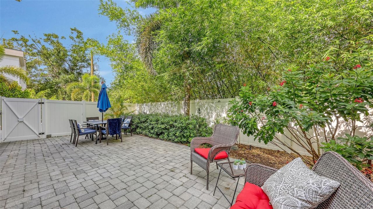 2410 Prospect Street, Sarasota, FL 34239 Photo