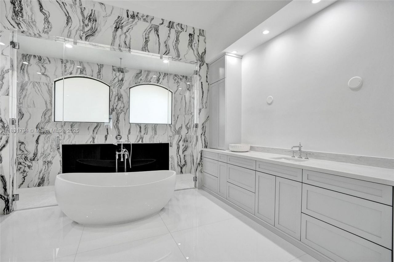 11056 Blackhawk Blvd, Davie, FL 33328 Photo