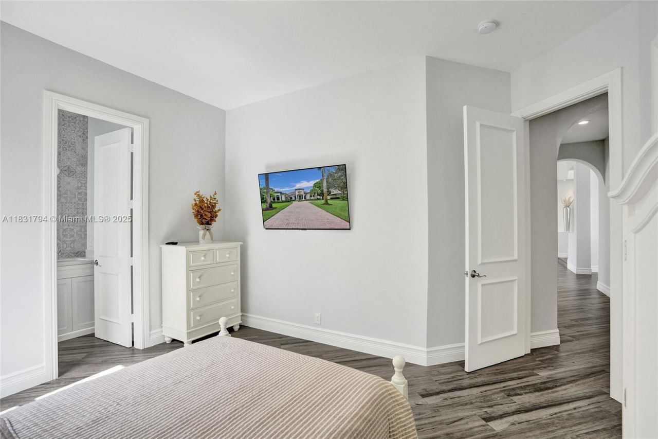 11056 Blackhawk Blvd, Davie, FL 33328 Photo