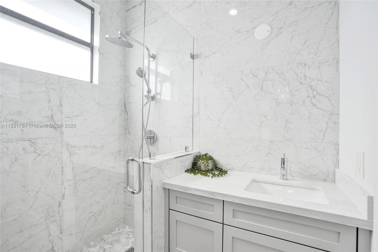 11056 Blackhawk Blvd, Davie, FL 33328 Photo