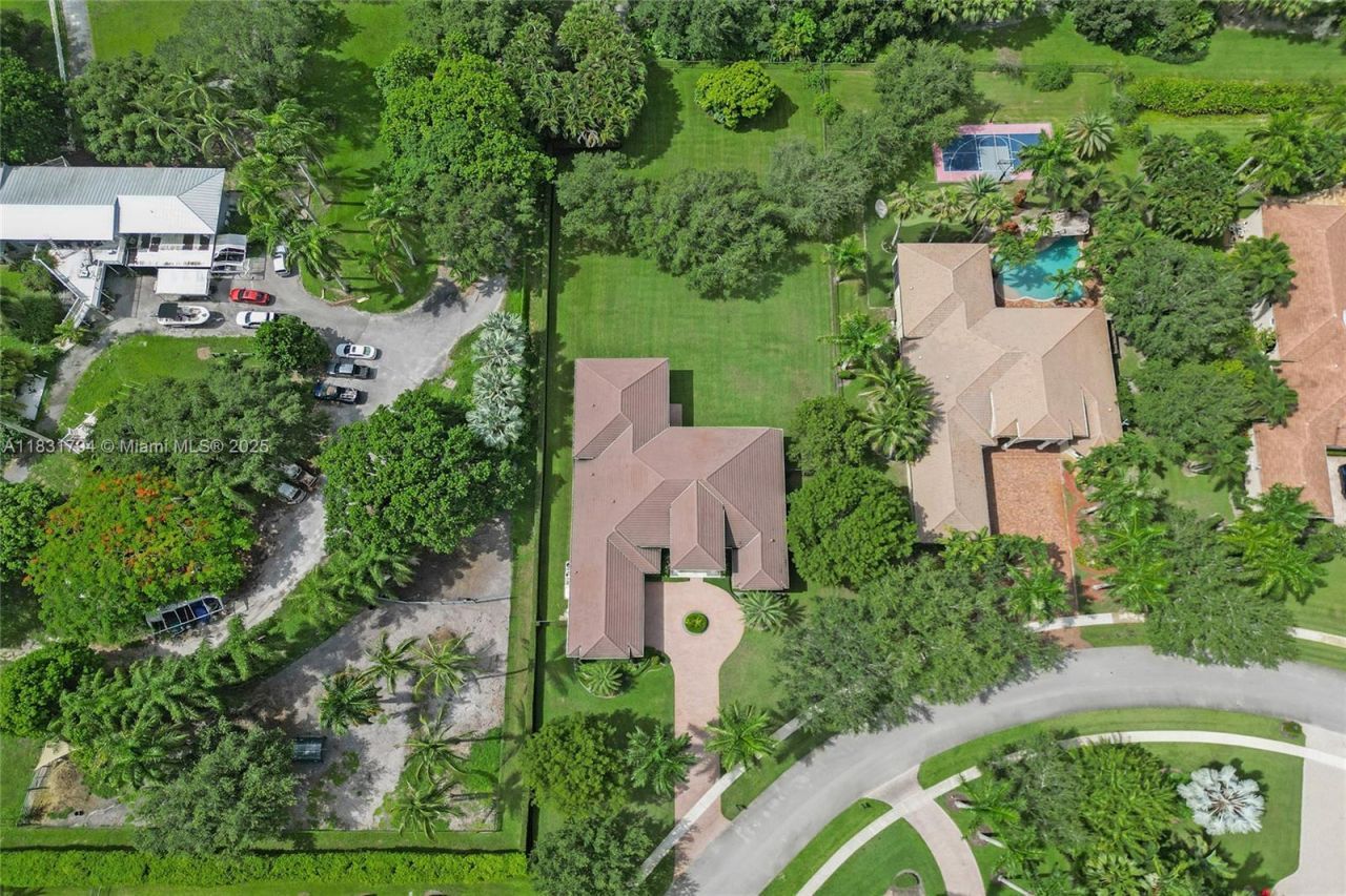 11056 Blackhawk Blvd, Davie, FL 33328 Photo