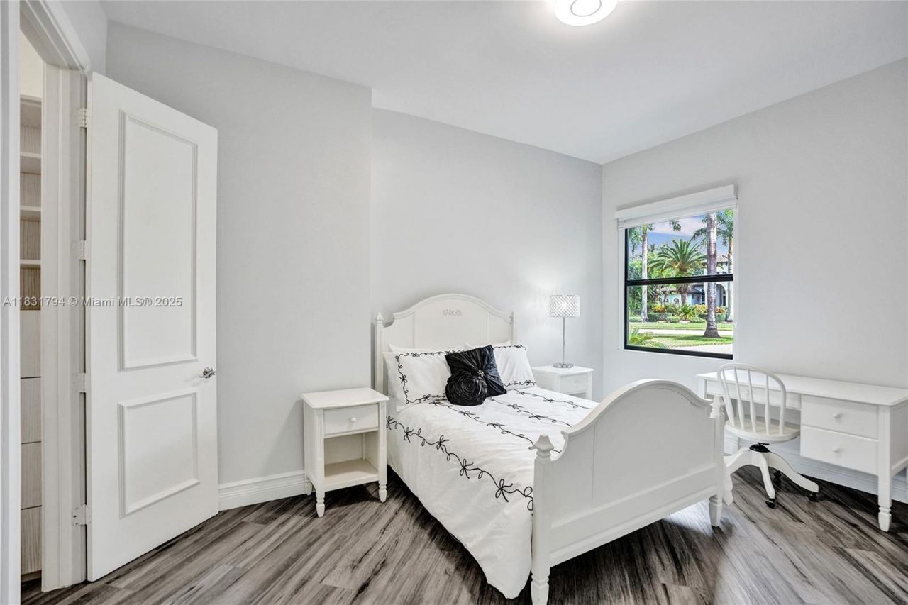 11056 Blackhawk Blvd, Davie, FL 33328 Photo