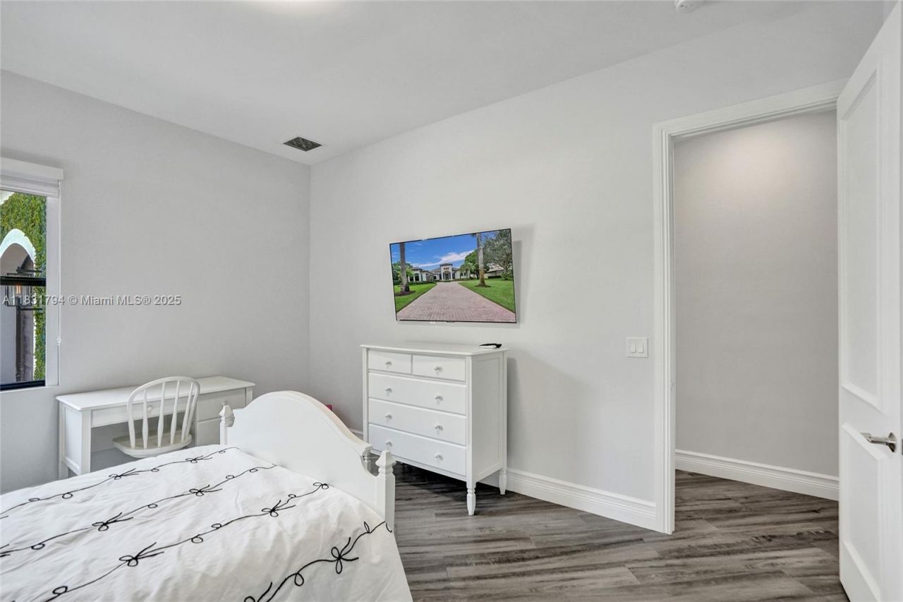 11056 Blackhawk Blvd, Davie, FL 33328 Photo