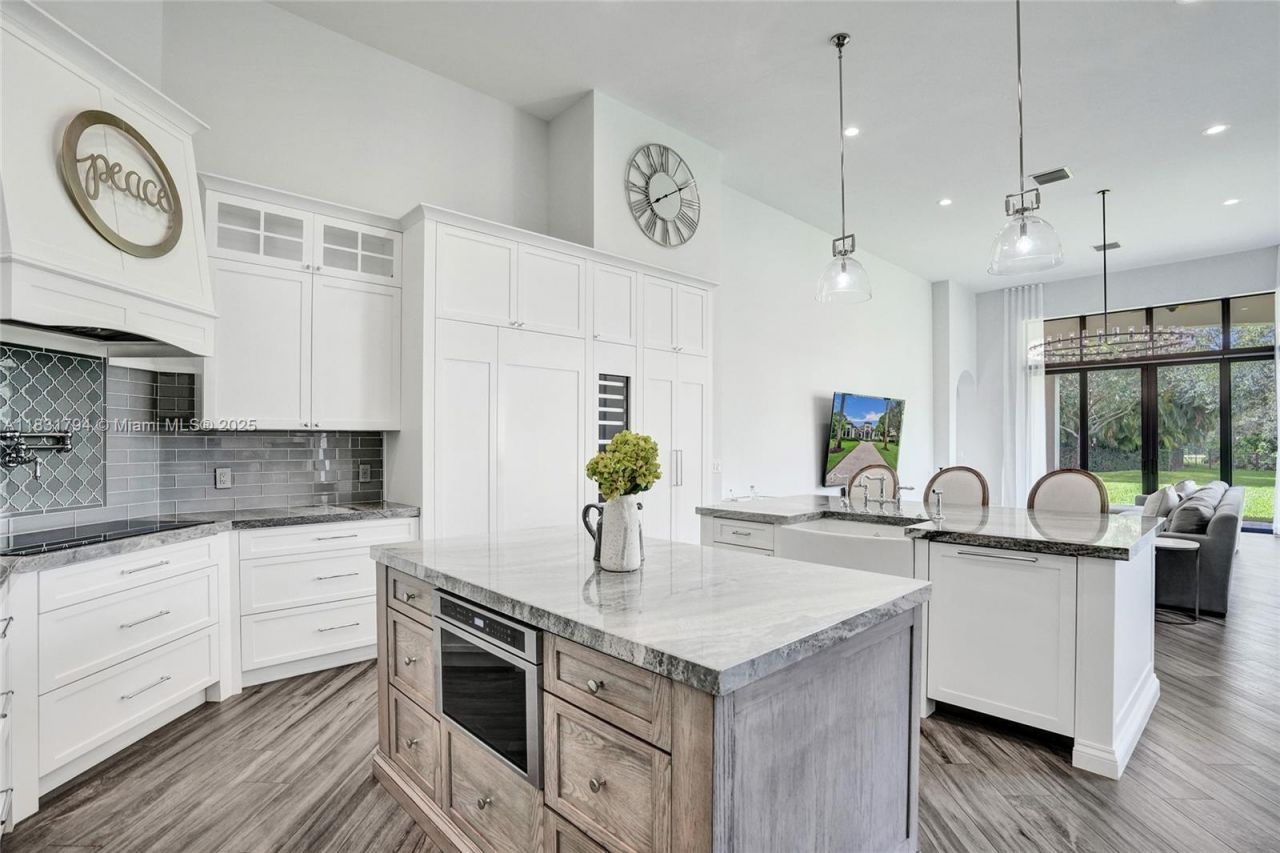 11056 Blackhawk Blvd, Davie, FL 33328 Photo