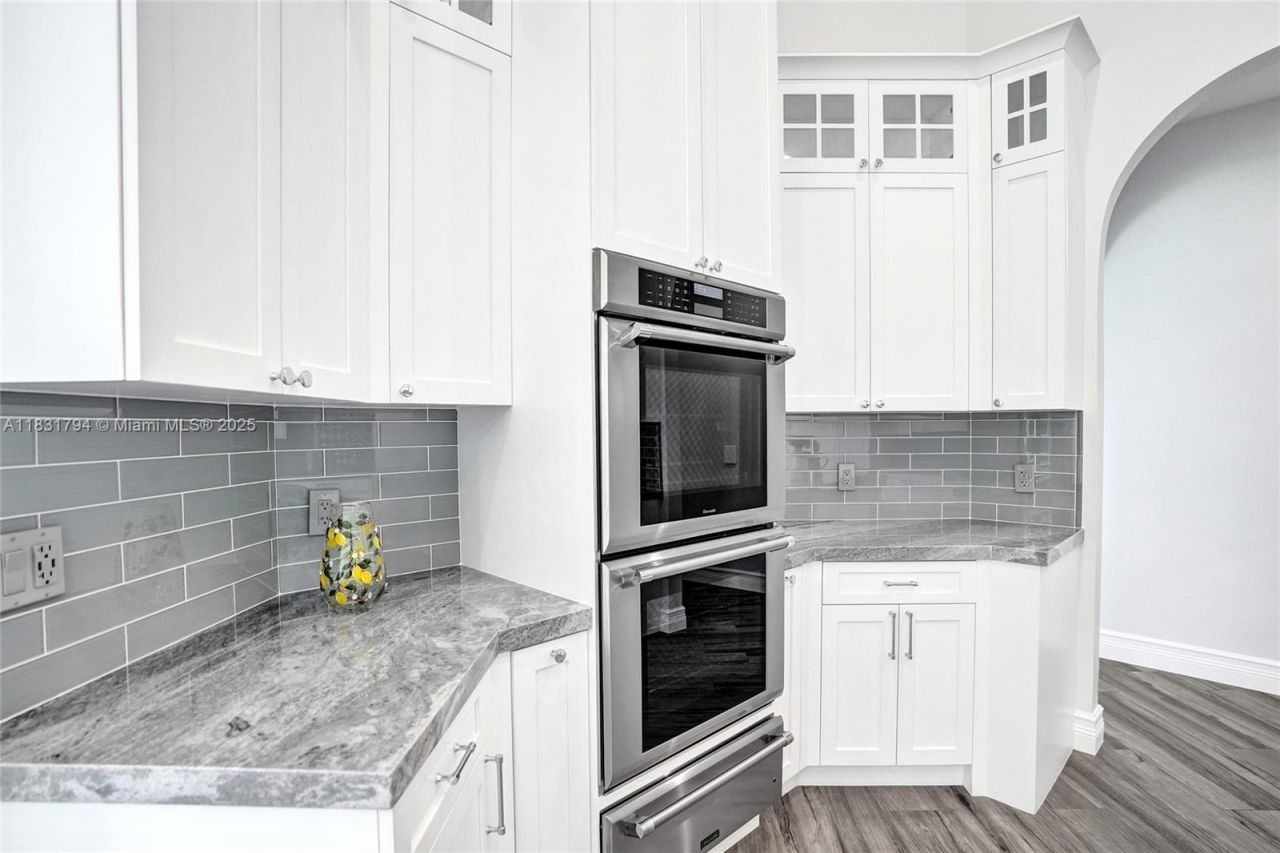 11056 Blackhawk Blvd, Davie, FL 33328 Photo