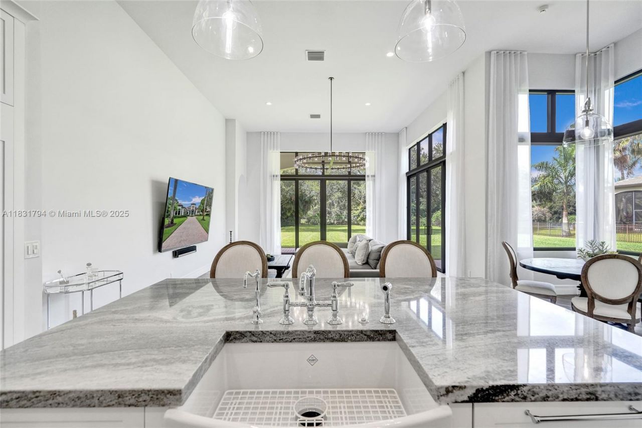 11056 Blackhawk Blvd, Davie, FL 33328 Photo