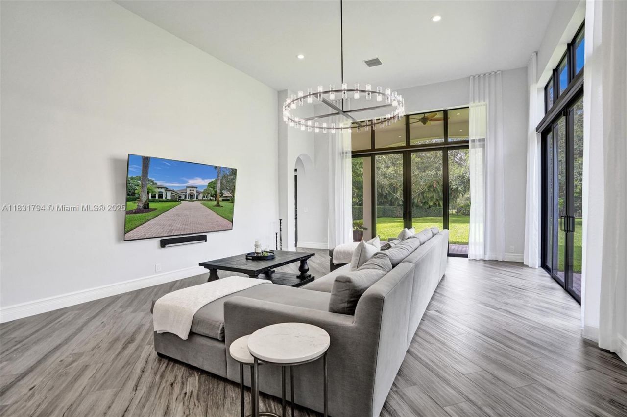 11056 Blackhawk Blvd, Davie, FL 33328 Photo