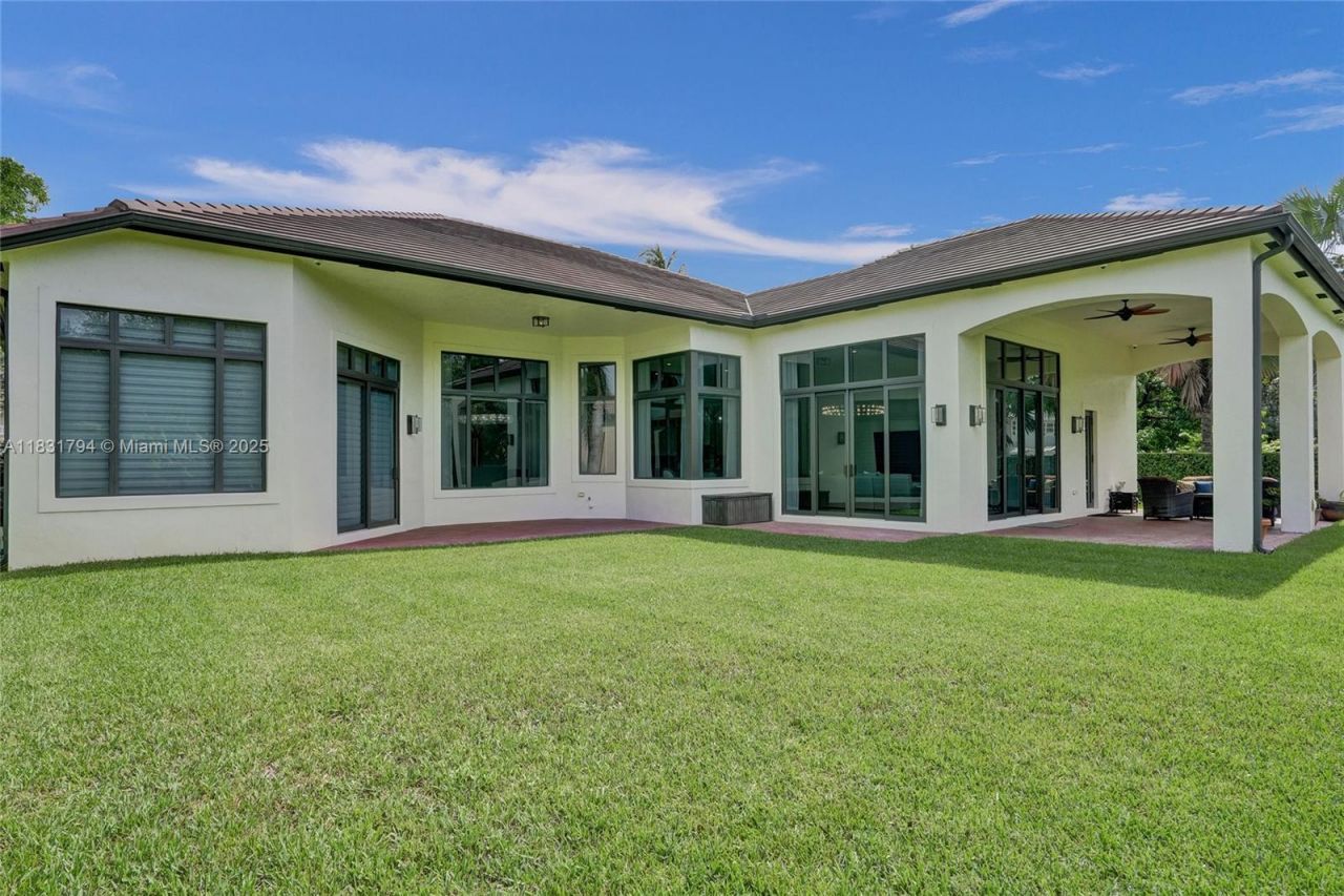 11056 Blackhawk Blvd, Davie, FL 33328 Photo