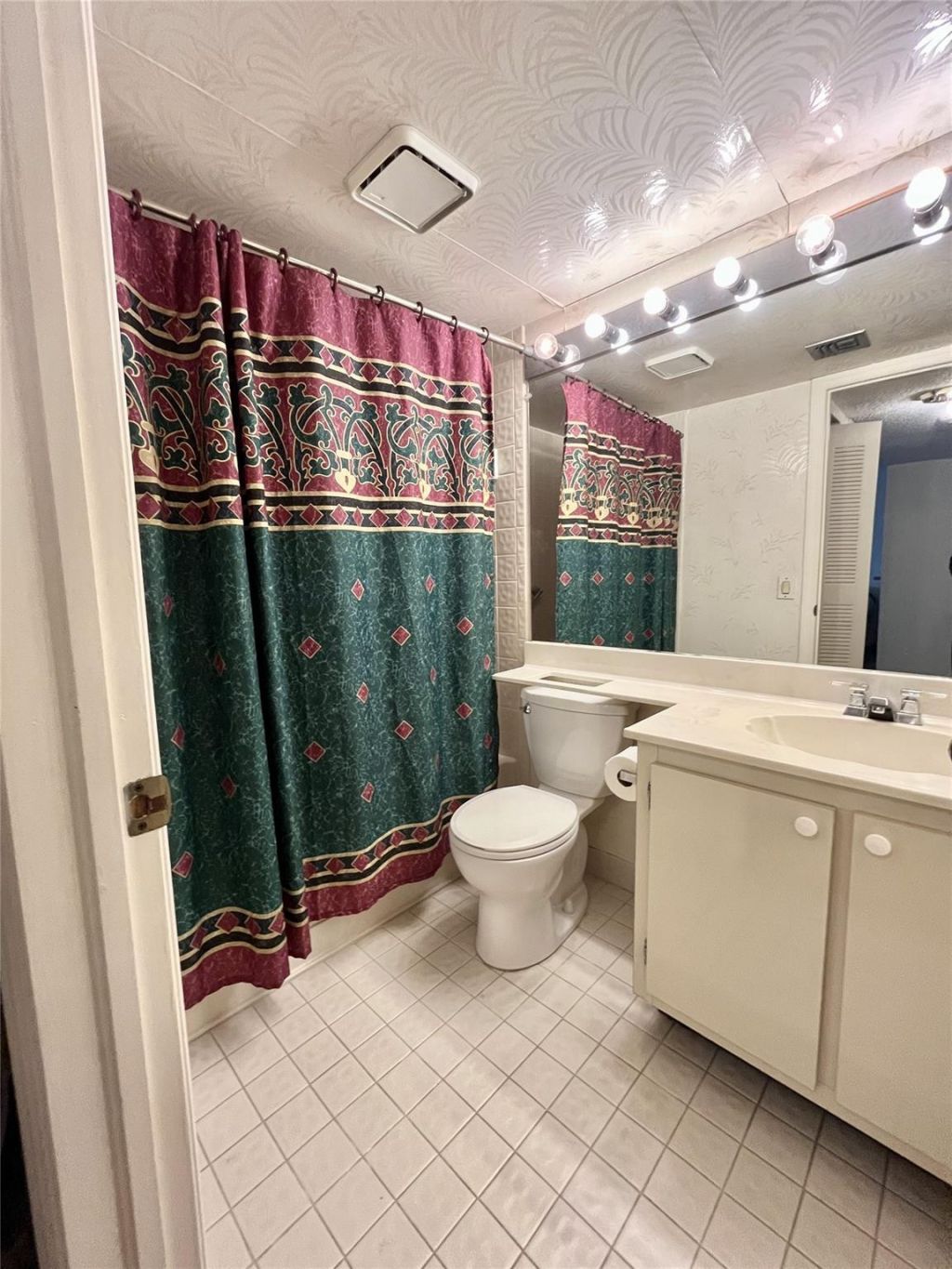 9691 N Belfort Circle, Unit 305, Fort Lauderdale, FL 33321 Photo