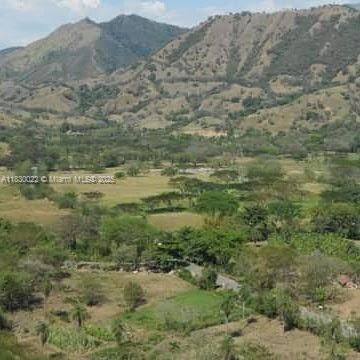 25 B Vereda La Higinia, Santa Fe De Antioquia, Col, , An 05541 Photo