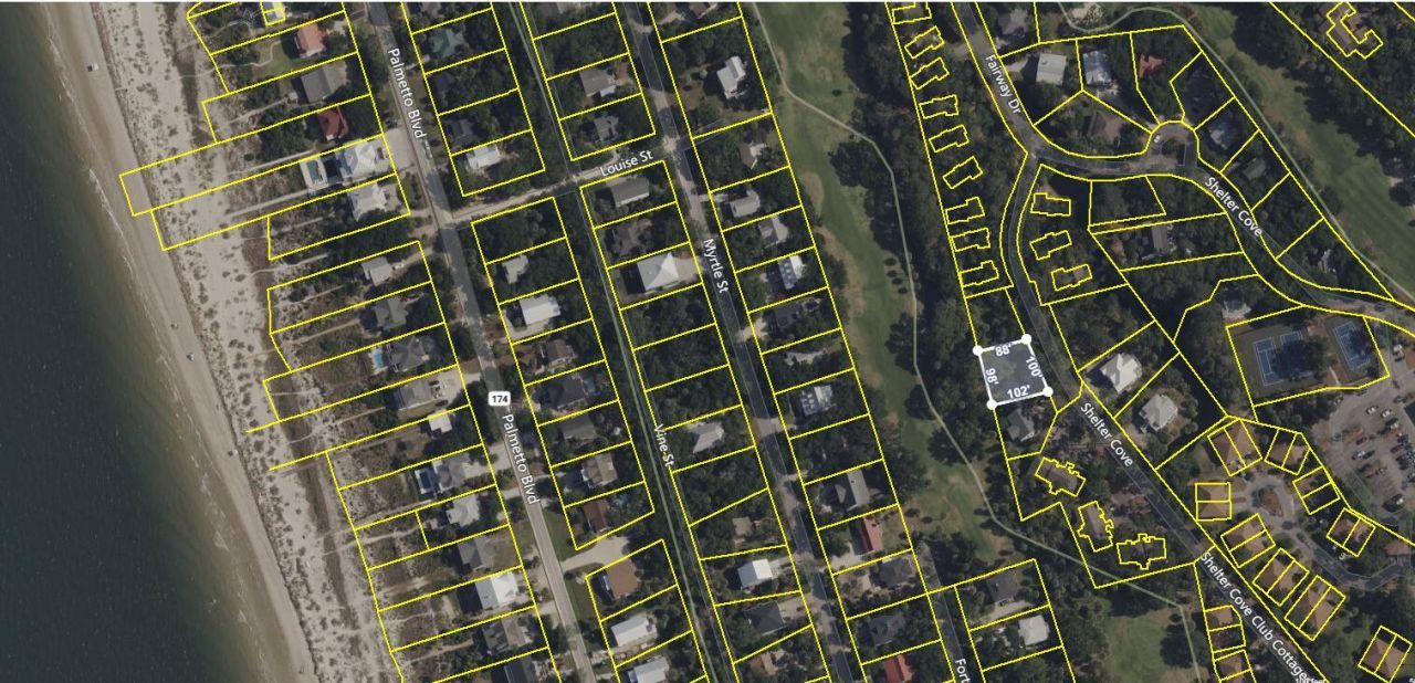 2 Club Cottage Road Photo 6