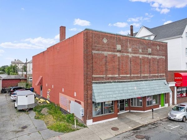 1637 Acushnet Ave, New Bedford, MA 02746