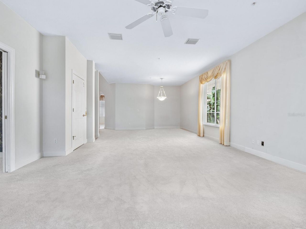 3954 Hamilton Club Circle, Unit 14, Sarasota, FL 34242 Photo