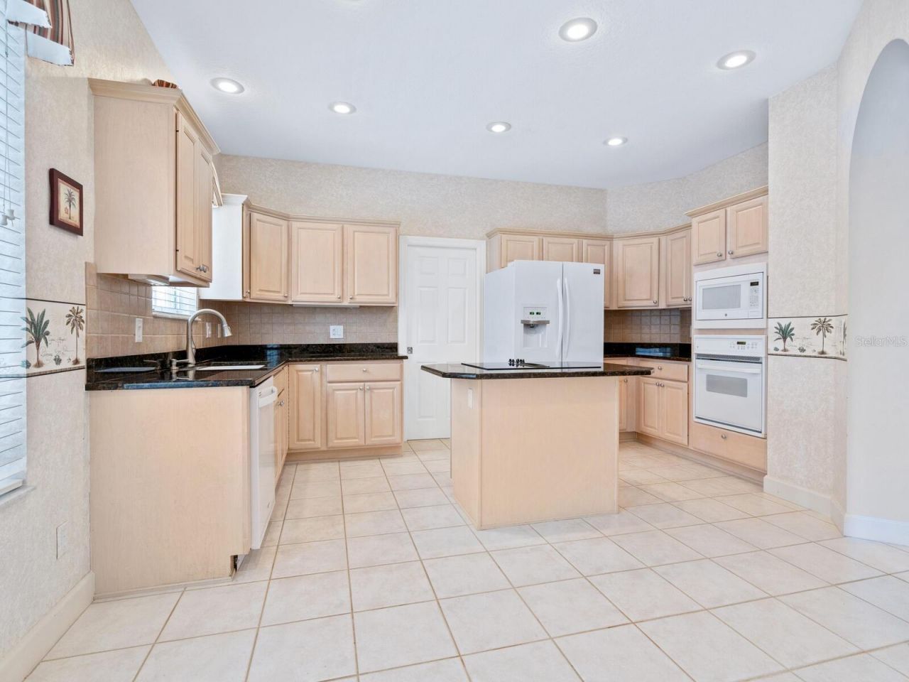 3954 Hamilton Club Circle, Unit 14, Sarasota, FL 34242 Photo