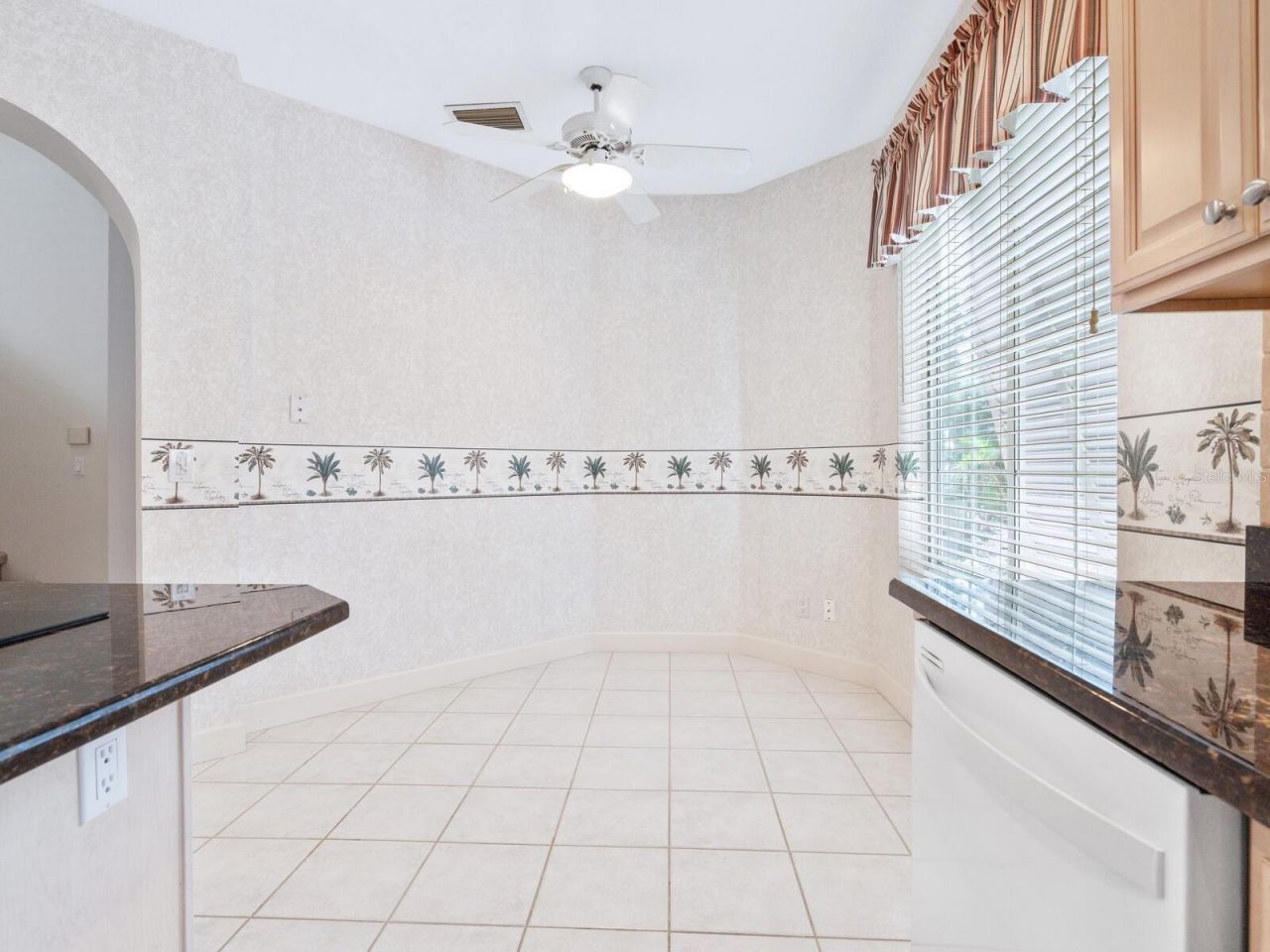 3954 Hamilton Club Circle, Unit 14, Sarasota, FL 34242 Photo