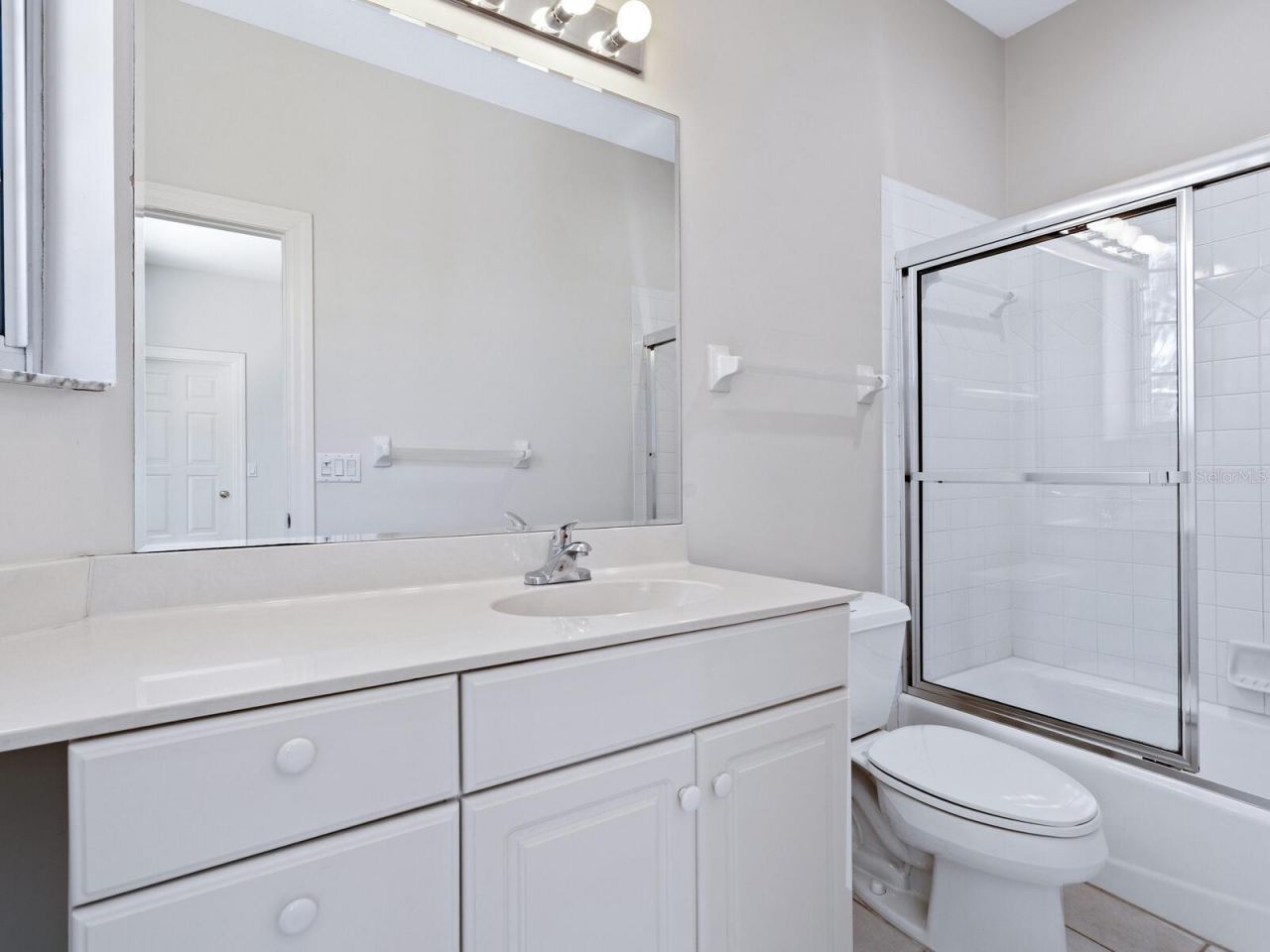 3954 Hamilton Club Circle, Unit 14, Sarasota, FL 34242 Photo