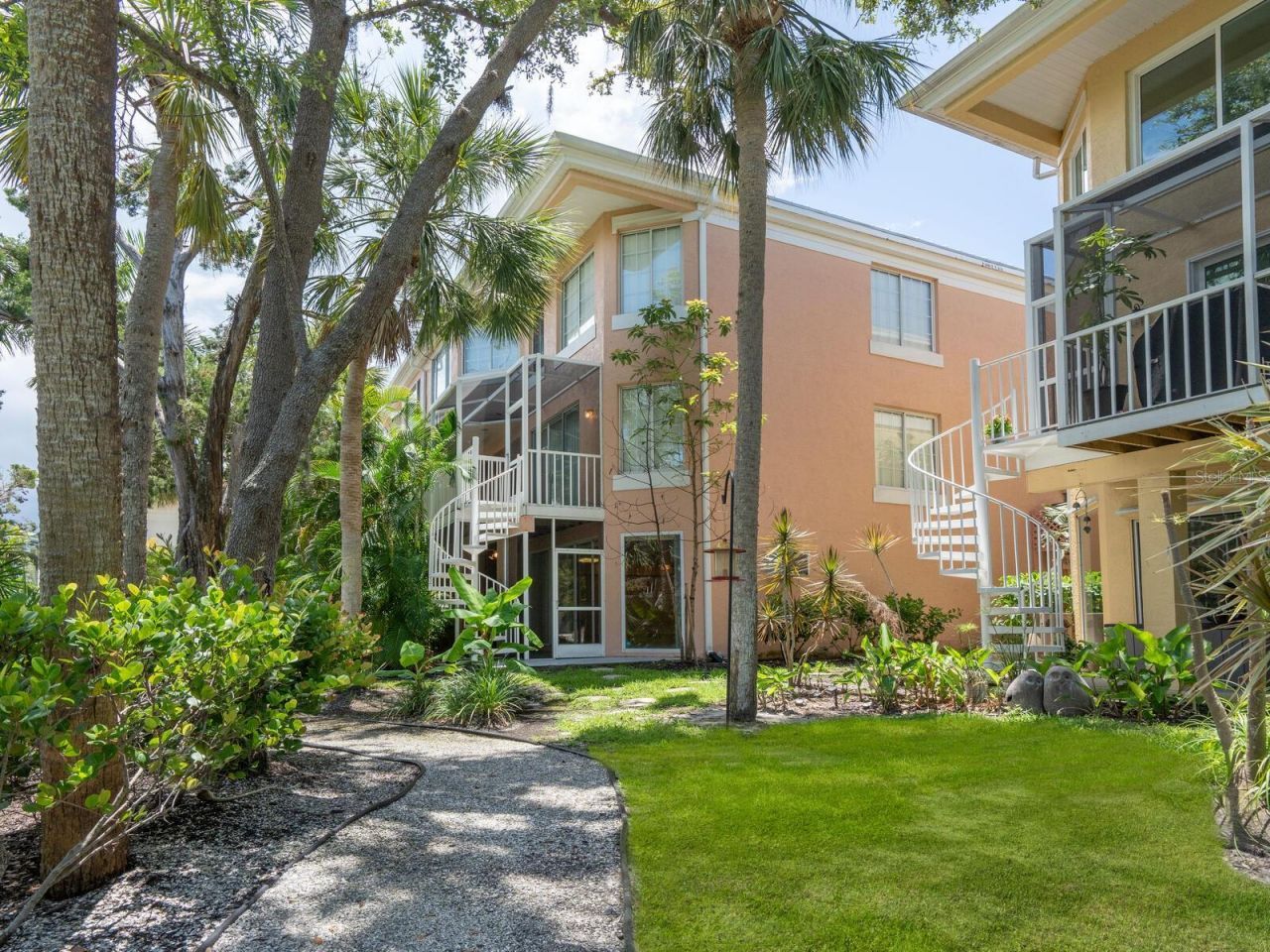 3954 Hamilton Club Circle, Unit 14, Sarasota, FL 34242 Photo