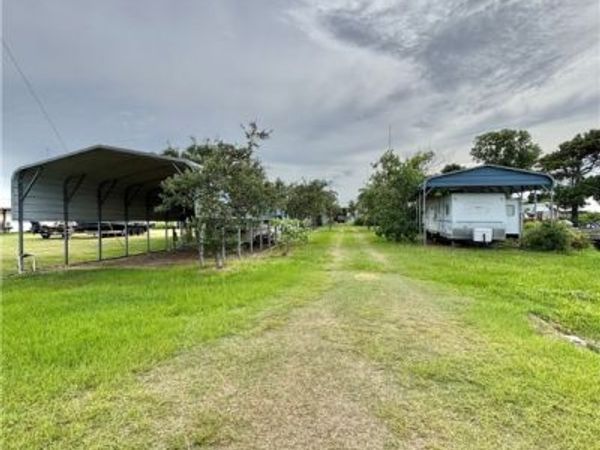 95 Blue Street, Port O'Connor, TX 77982