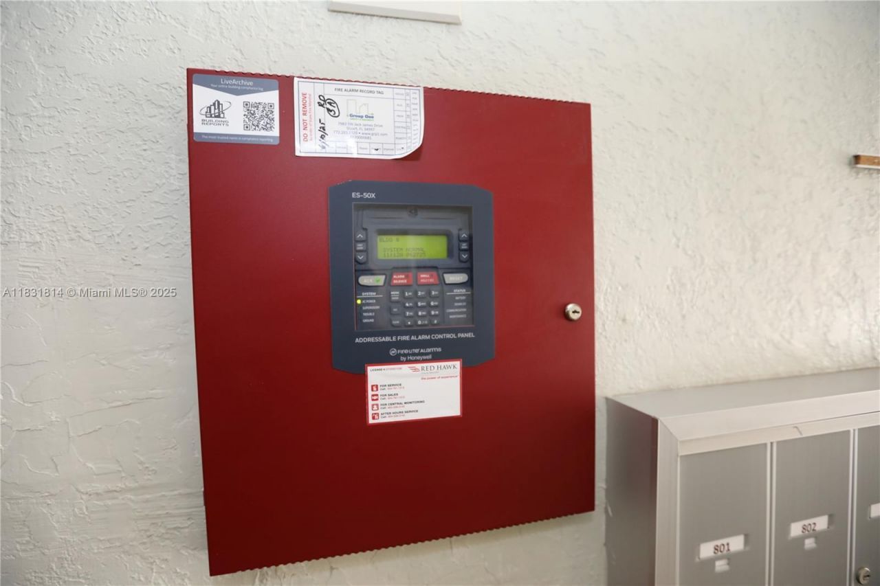 2171 NE 66th St, Unit 806, Fort Lauderdale, FL 33308 Photo