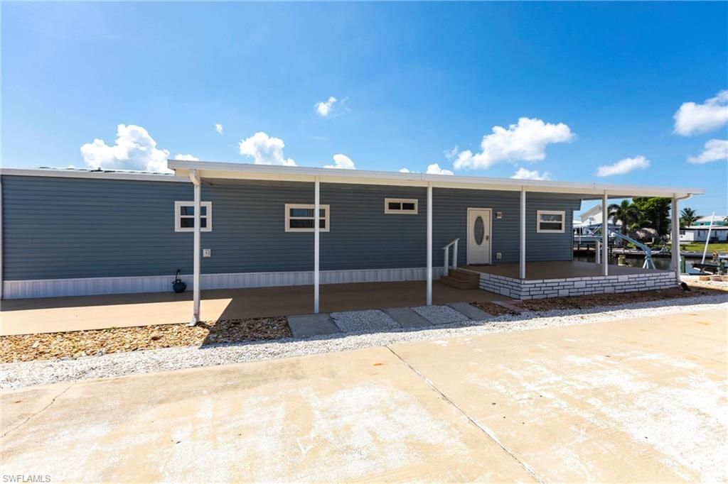 3913 Dewberry Ln, Saint James City, FL 33956 Photo