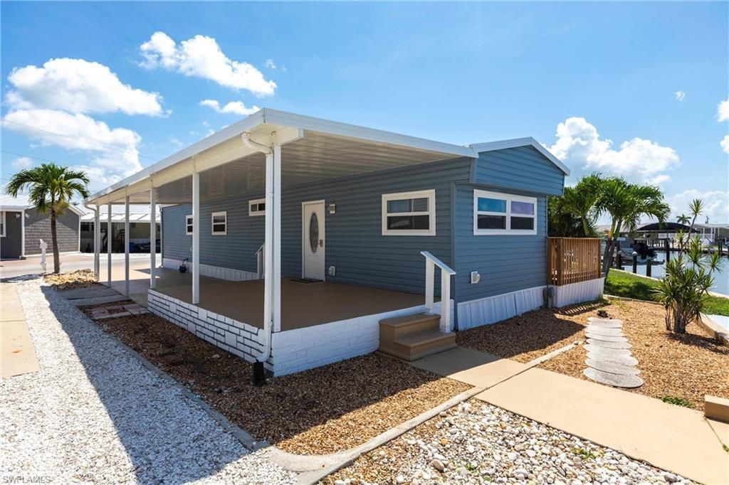 3913 Dewberry Ln, Saint James City, FL 33956 Photo