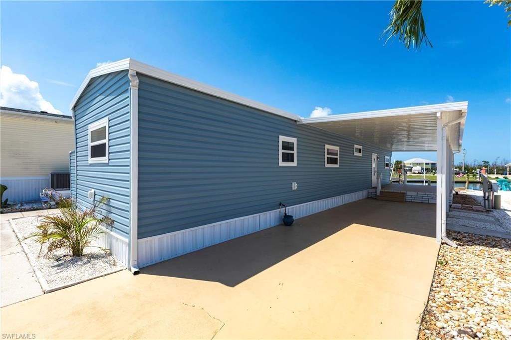 3913 Dewberry Ln, Saint James City, FL 33956 Photo