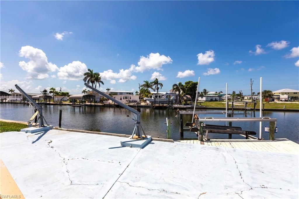 3913 Dewberry Ln, Saint James City, FL 33956 Photo