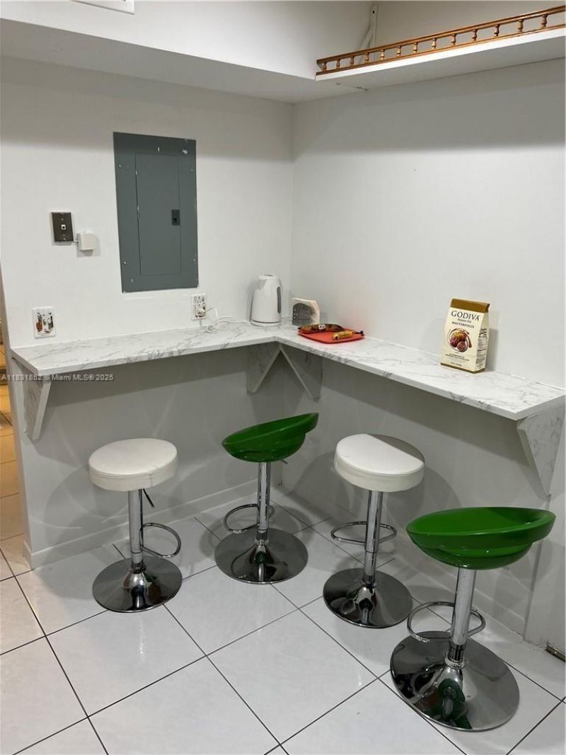 6101 N Falls Cir Dr, Unit 107, Lauderhill, FL 33319 Photo