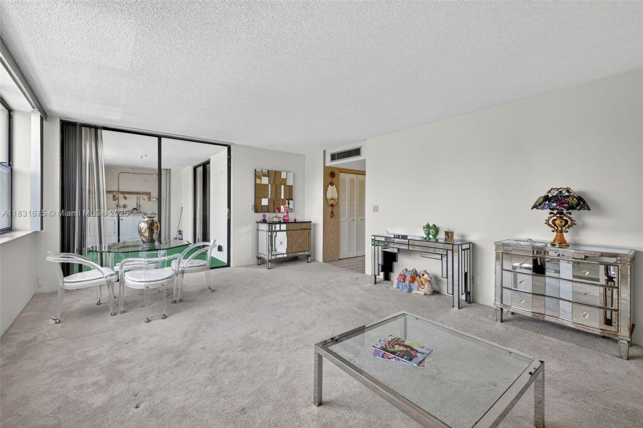 20381 NE 30th Ave, Unit 410-7, Aventura, FL 33180 Photo