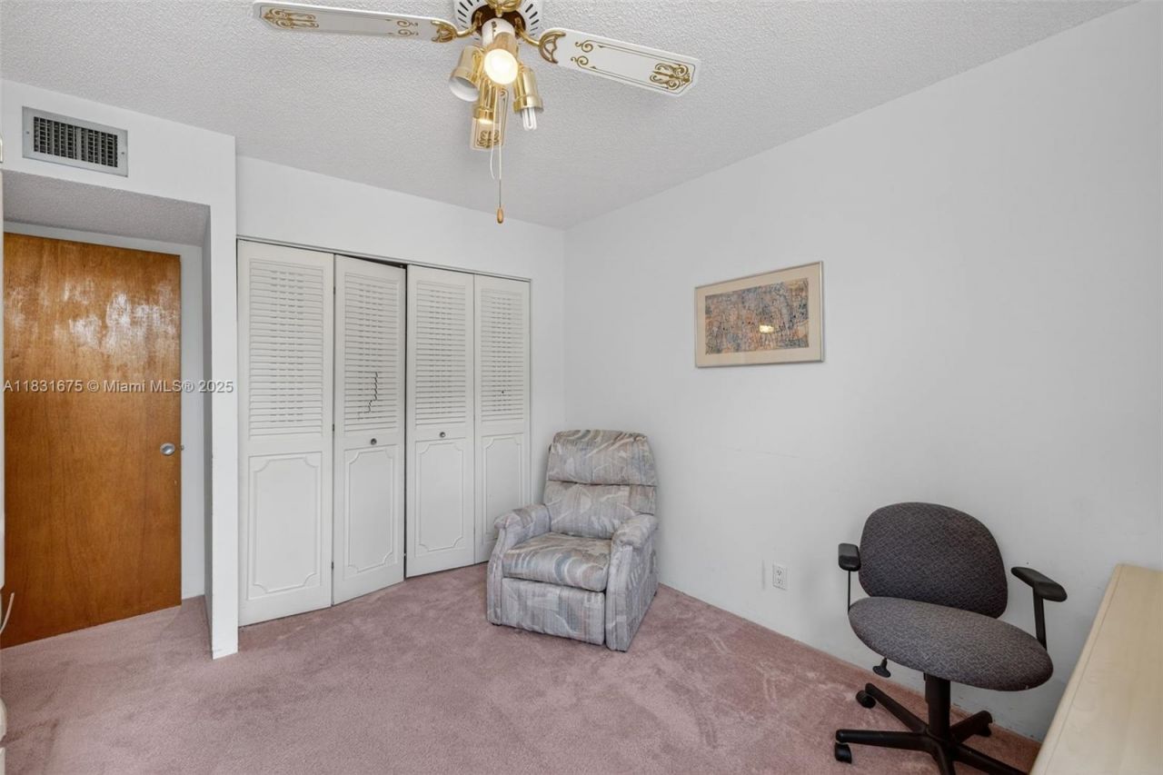 20381 NE 30th Ave, Unit 410-7, Aventura, FL 33180 Photo