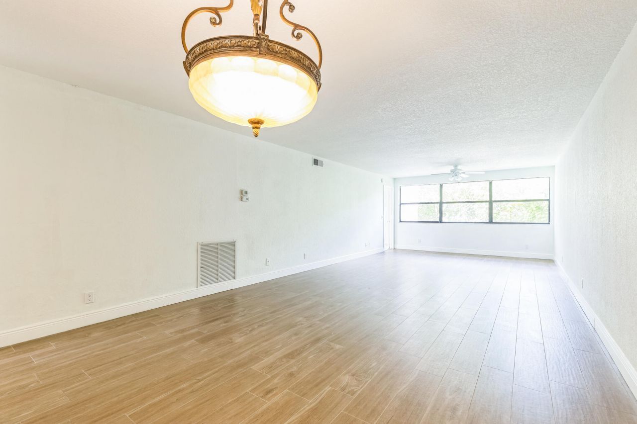 2704 NW 104th Avenue, Unit 401, Sunrise, FL 33322 Photo