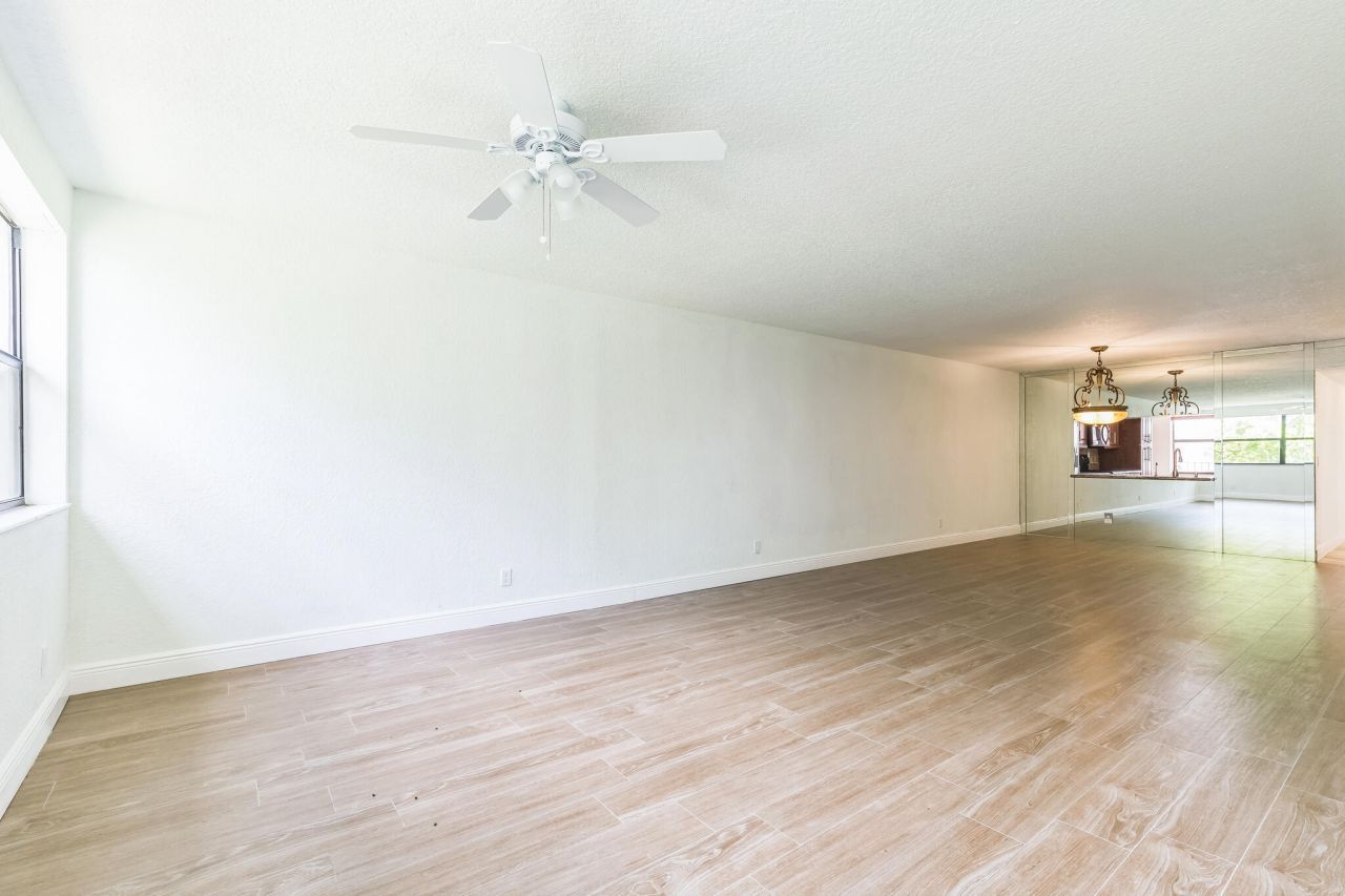 2704 NW 104th Avenue, Unit 401, Sunrise, FL 33322 Photo