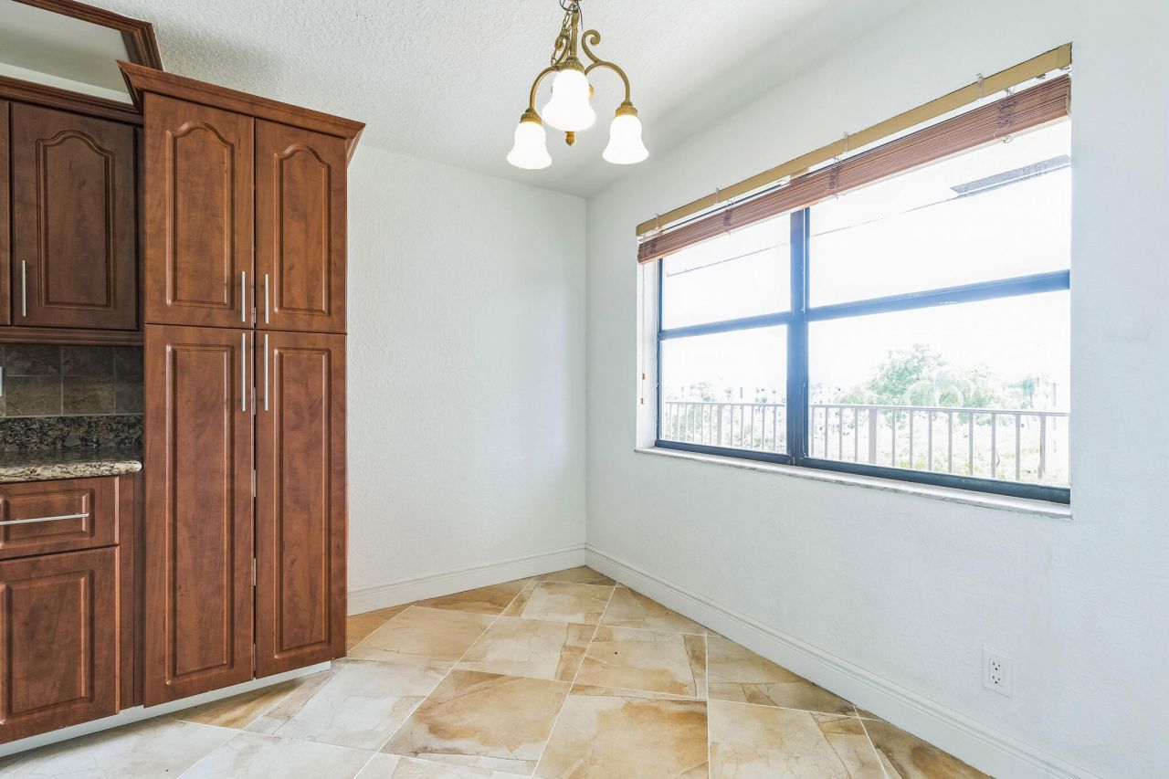 2704 NW 104th Avenue, Unit 401, Sunrise, FL 33322 Photo
