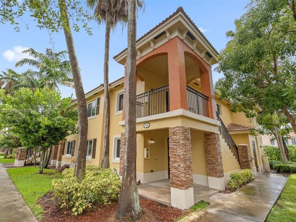 980 NE 33rd Ter, Unit 104, Homestead, FL 33033