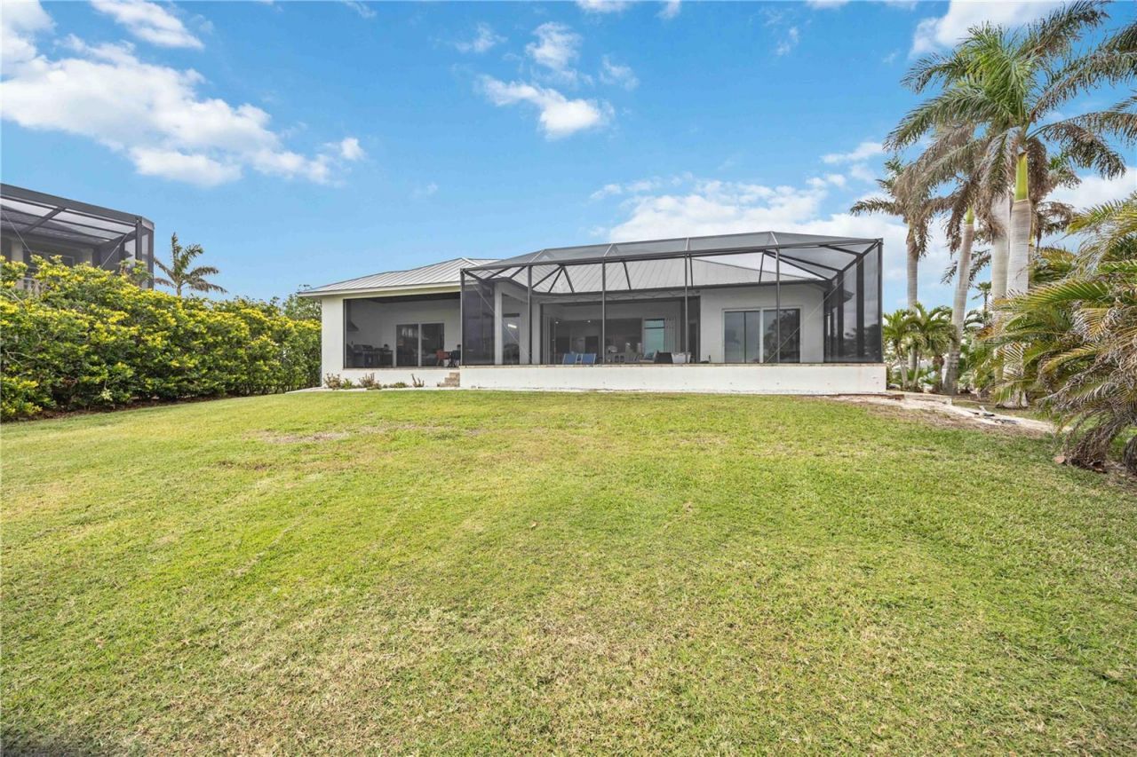 103 Graham Street Se, Port Charlotte, FL 33952 Photo